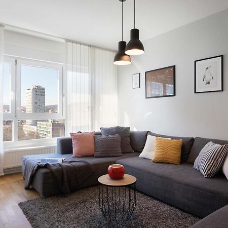 Spacious Apartment In Radnicka Business Zone - Free Parking Zagreb Buitenkant foto