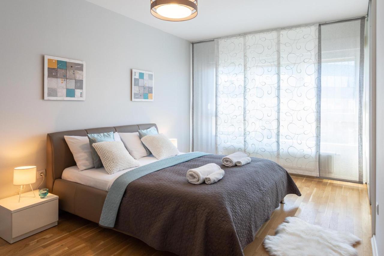 Spacious Apartment In Radnicka Business Zone - Free Parking Zagreb Buitenkant foto