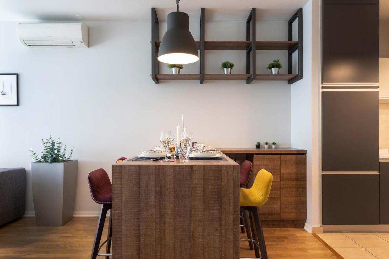 Spacious Apartment In Radnicka Business Zone - Free Parking Zagreb Buitenkant foto